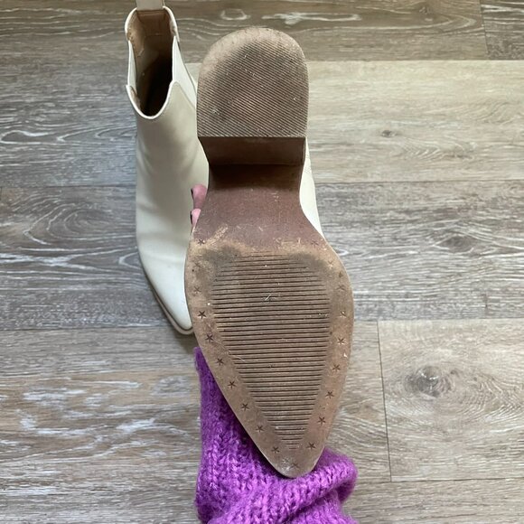 Steve Madden Cream Boots - Picture 3 of 4